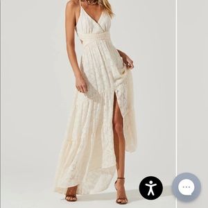 ASTR FROLIC CUTOUT FRONT SLIT MIDI DRESS